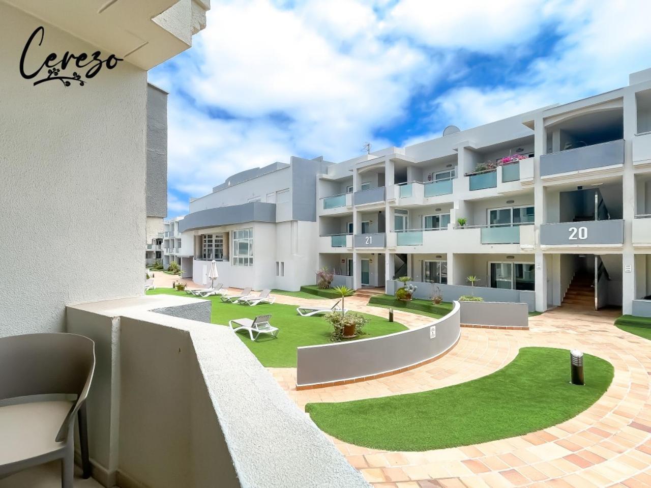 B-Rent Corralejo Sun Cerezo Pool公寓 外观 照片